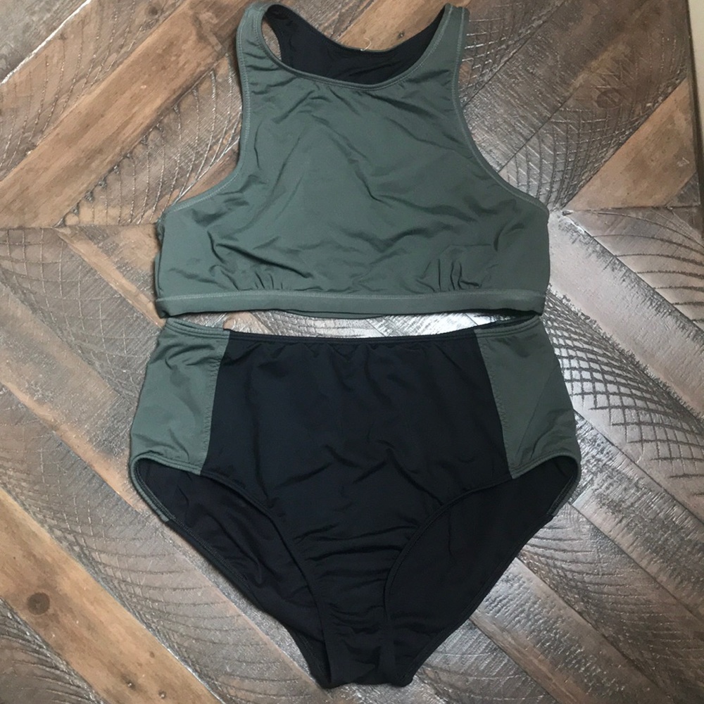 Athleta 2 piece swimsuit